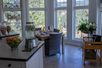 مبيت وإفطار كيلوانا Scenic Canyon Ranch And Retreat المظهر الخارجي الصورة
